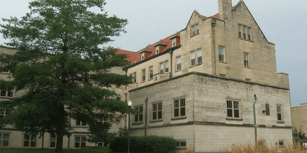 Eastern Illinois University online colleges in Illinois
