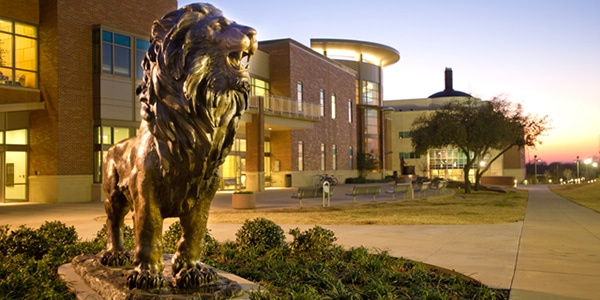 Outdoor view of Texas AM University - Commerce campus