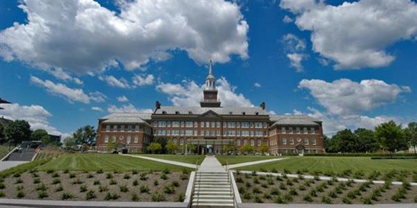 Outdoor view of college campus