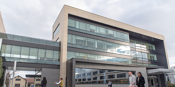 Outdoor view of Hofstra University campus