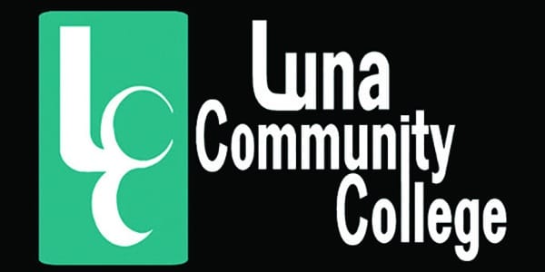 Luna Community College logo