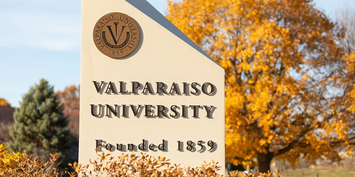 Valparaiso University outdoor sign