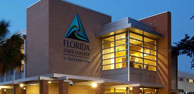 Outdoor view of Florida State College at Jacksonville campus