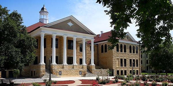 Outdoor view of Fort Hays State University campus